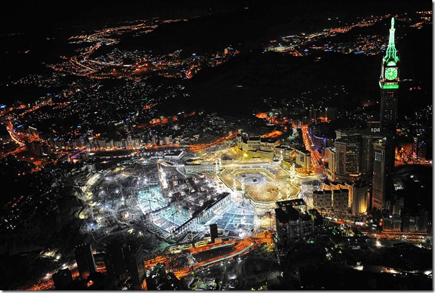 Mekka by night