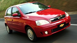 [Chevrolet-Corsa4.jpg]