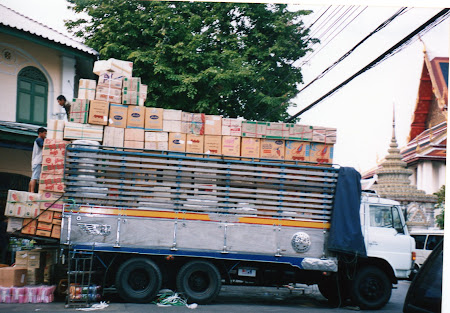 255. camioane Thailanda.jpg