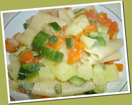 Paccheri tricolori con patate, carote e zucchine (5)