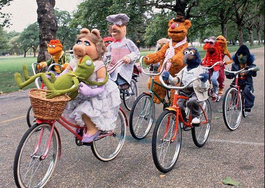 [Muppets-Group-Bicycle-Ride%255B7%255D.jpg]