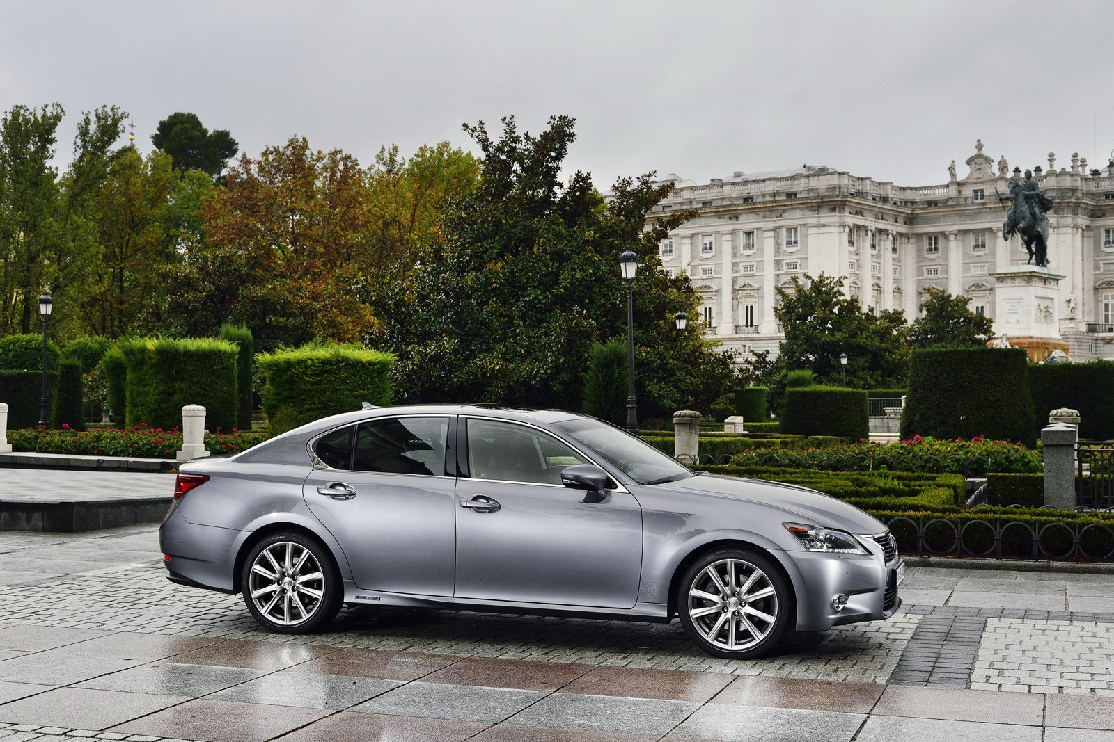 [Lexus-GS-300h-33%255B2%255D.jpg]