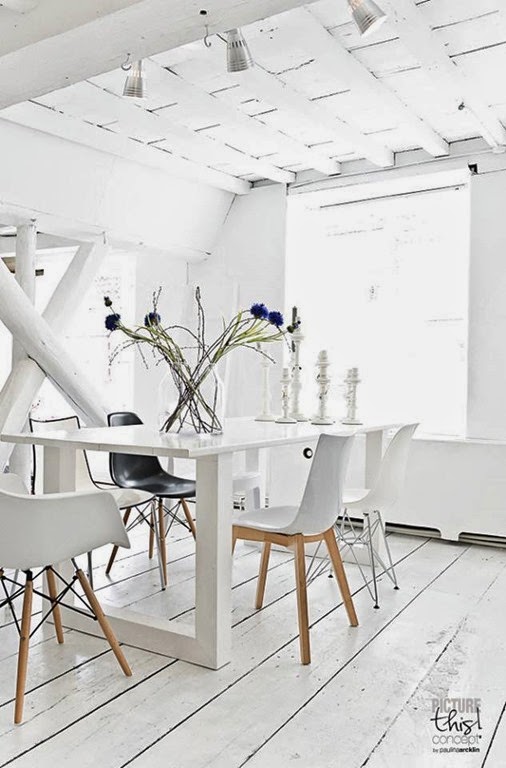 [935072_224965257651668_1264582264_n1.jpg]