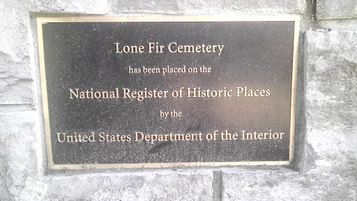 Lone Fir Cemetery 