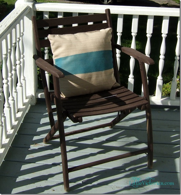 Teal striped inexpensive cheap DIY spray painted outdoor pillow