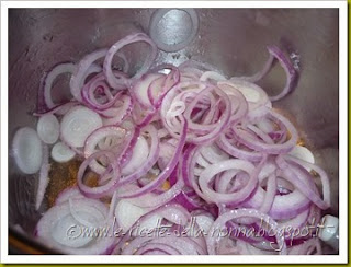 Tortiglioni con cipolla, zucchine e speck (1)