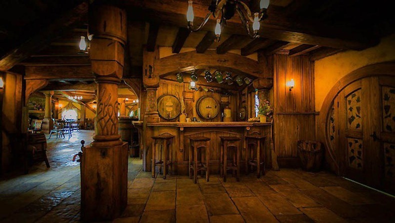 hobbit-bar-3 hobbit-bar-3