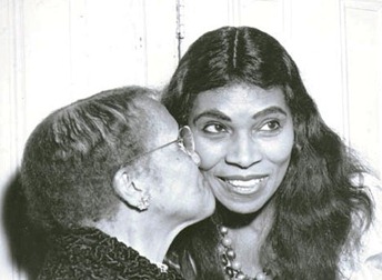 Marian Anderson posing with her mother on the occasion of her Metropolitan Opera début as Ulrica in Verdi's UN BALLO IN MASCHERA