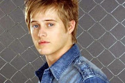 Lucas Grabeel