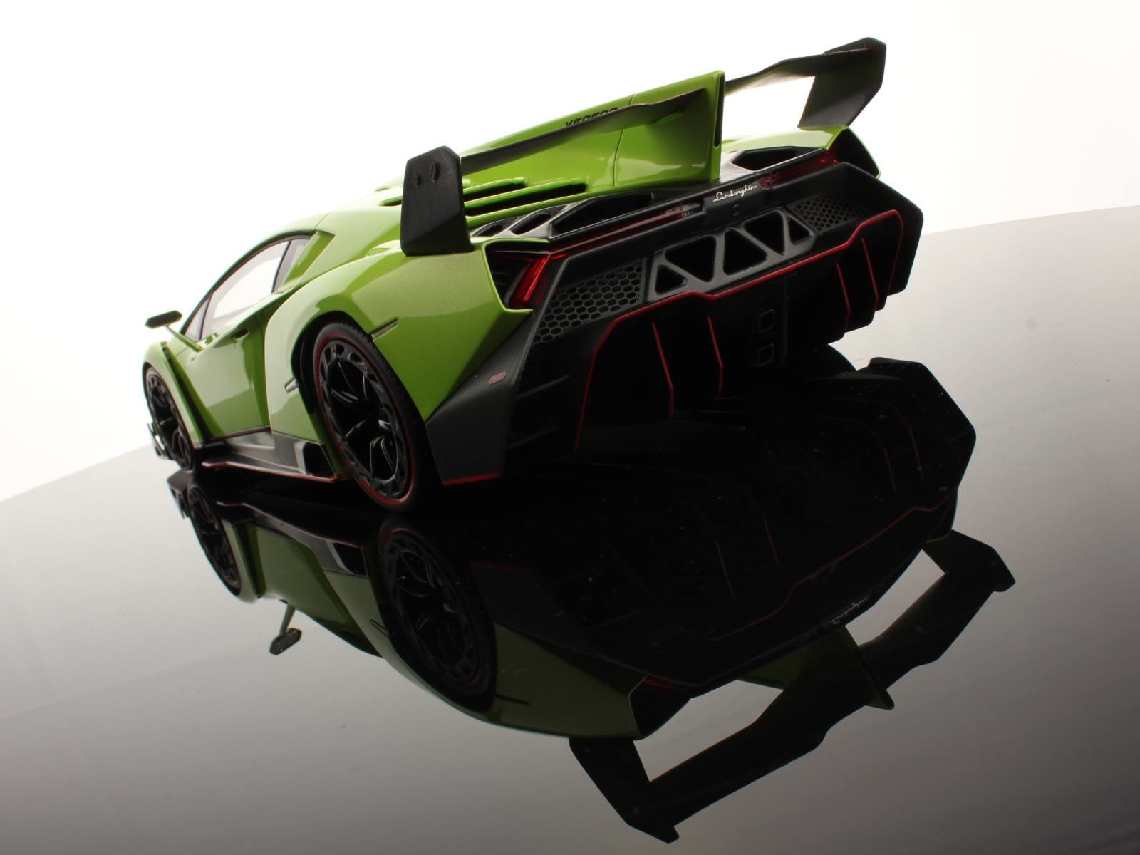 [Lamborghini-Veneno-Scale-Model-8%255B2%255D.jpg]