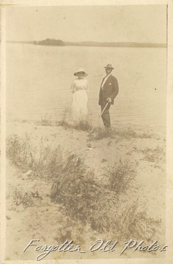 Mr and Mrs Engebritson Postcard DL Ant