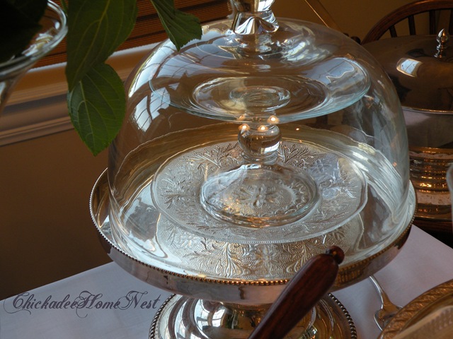 [or%2520bridal%2520table%252C%2520silver%2520cake%2520plate%2520and%2520dome1%255B4%255D.jpg]