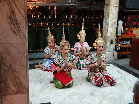 Gratis Bangkok: Dansatoare thailandeze