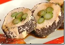 Chicken-sushi con asparagi, peperone e salsa di soia