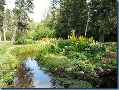 2262 Manitoba Riding Mountain National Park - Wishing Well gardens