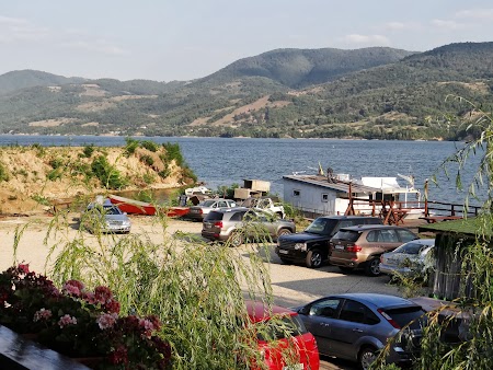 Pensiune in Cazanele Dunarii: Priveliste din camera pensiunea Danubia