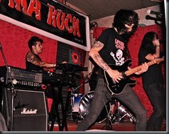 1533946_10200595364600395_1155718930_n