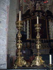 2009.08.02-016 chandeliers dans l'église Saint-Nicolas