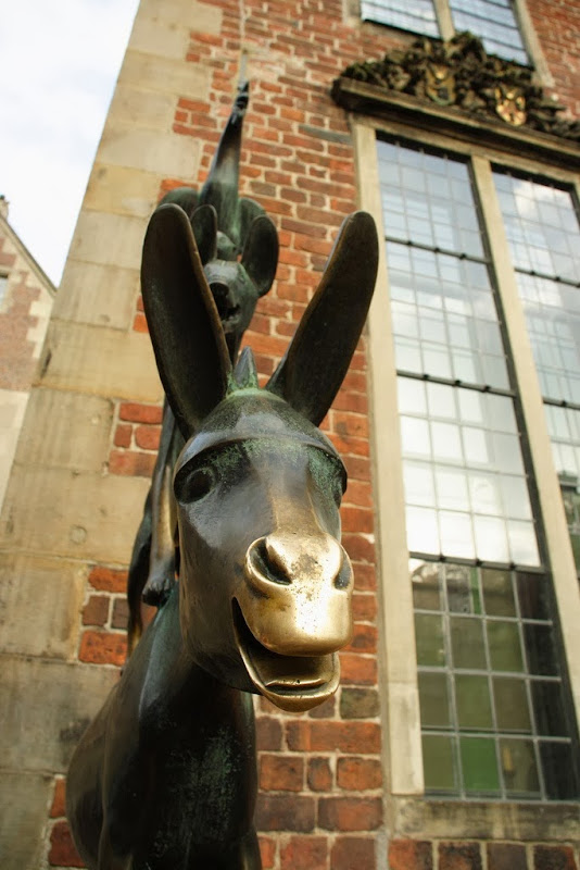bremen-musicians-1 bremen-musicians-1