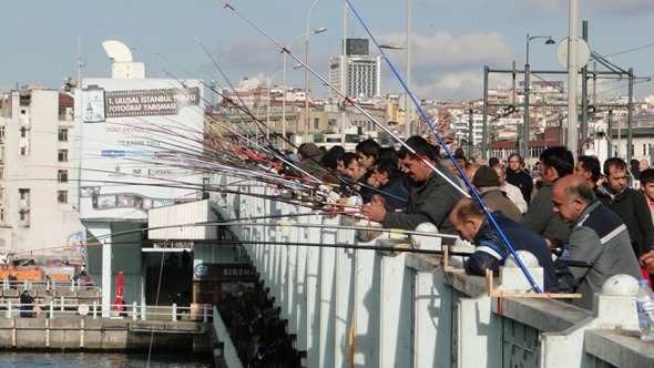 Pescadores na Ponte de Gálata