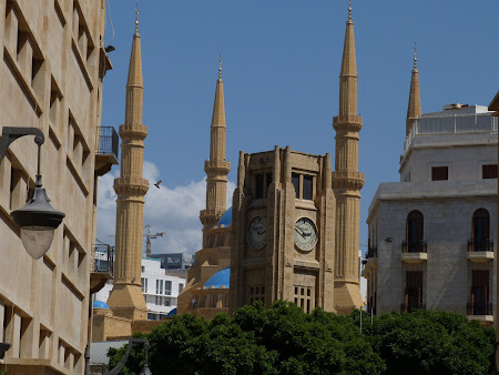 Obiective turistice Liban - Place d'Etoile si moscheea 