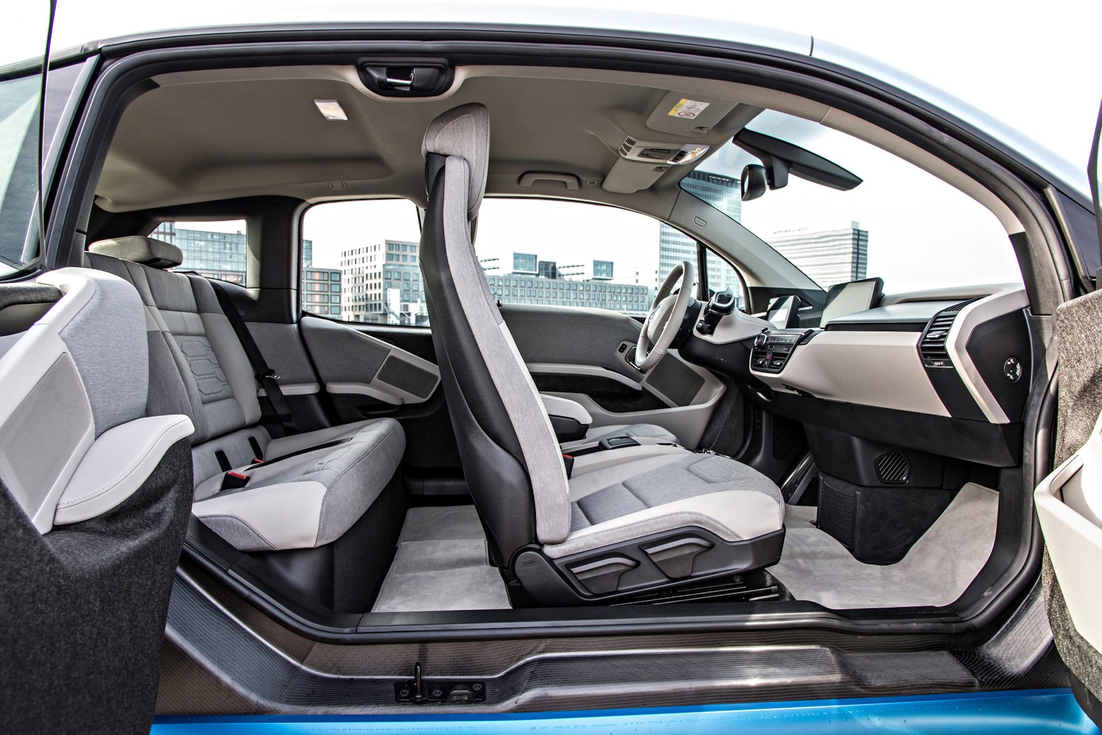 [2014-BMW-i3-99%255B2%255D.jpg]