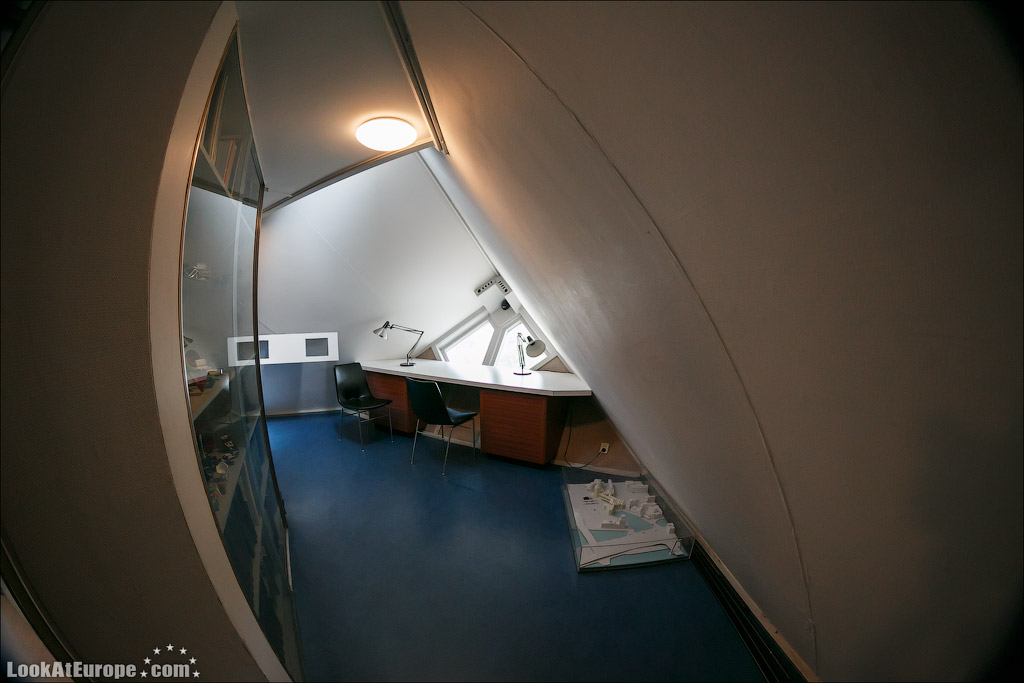 LookAtEurope.com - Кубические дома в Роттердаме | Holland, Kubuswoningen in Rotterdam