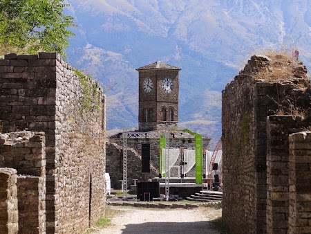 49. Turnul cu ceas.JPG