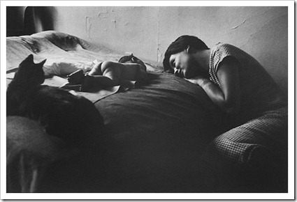 Elliot_Erwitt_NYC_Mother_and_Child