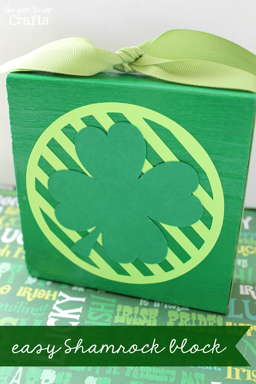 Easy Shamrock Block from GingerSnapCrafts.com #shamrock #stpatricksday Easy Shamrock Block from GingerSnapCrafts.com #shamrock #stpatricksday