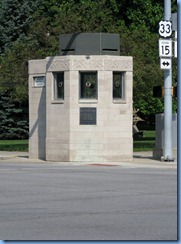 4214 Indiana - Goshen, IN - Lincoln Highway  (Main St)(US-33) - 1939 Historic Goshen Police Booth
