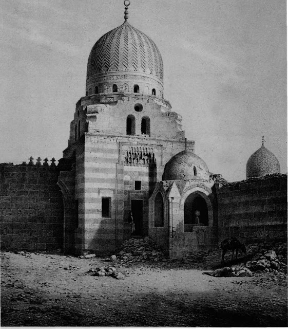 Mausoleum of Emir Mahmud Janum, 16th century. Prisse focused on this tomb because to his mind the adjoining mosque bore no distinguishing features, whereas the tomb abided wholeheartedly with prevailing Mamluke conventions. Bichrome masonry work integrated the tomb with the whole complex.