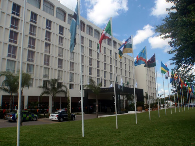 L'hôtel intercontinental de Lusaka où se déroule la conférence des chefs d'Etats, Lusaka, décembre 2010