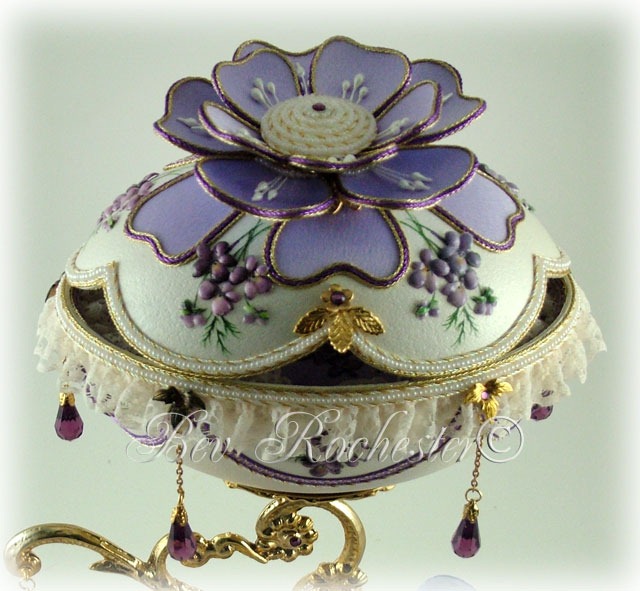[Bev-Rochester-Lilac-and-Lavender-Faberge-egg-3%255B2%255D.jpg]