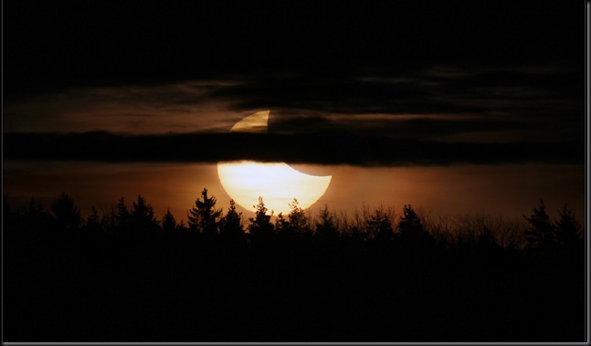 solar-eclipse gemini