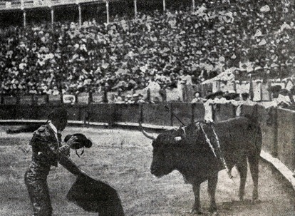 1903-09-08 (p. 1903-10-29 SyS) Murcia Montes entando a matar 4º toro