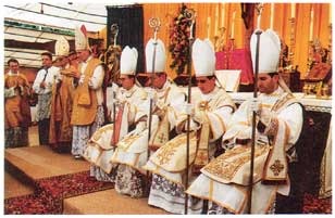 [FSSPX%2520-%2520Obispos%2520consagrados%2520-%2520Econe%25201988%255B13%255D.jpg]