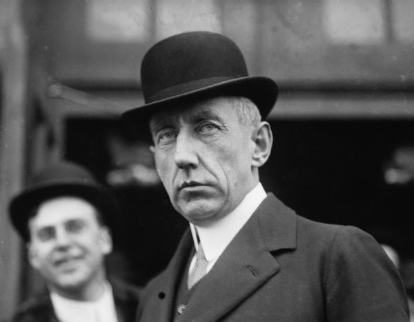 [Roald_Amundsen4.jpg]