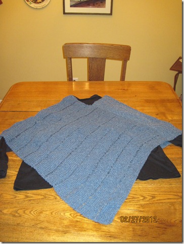 knitted poncho 003