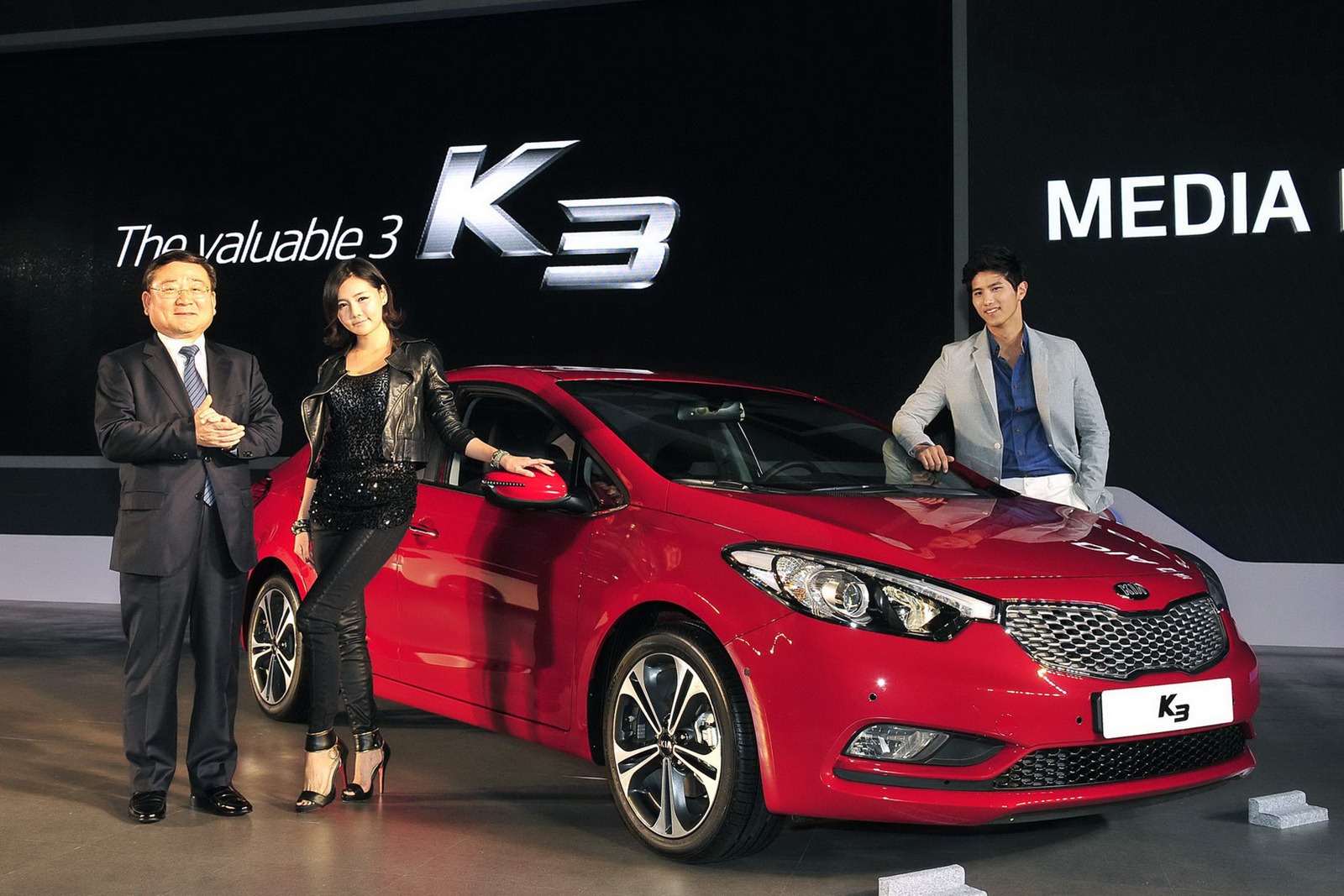 [2013-Kia-K3-Forte-40%255B2%255D.jpg]