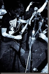 1233592_245348675613020_394575203_n