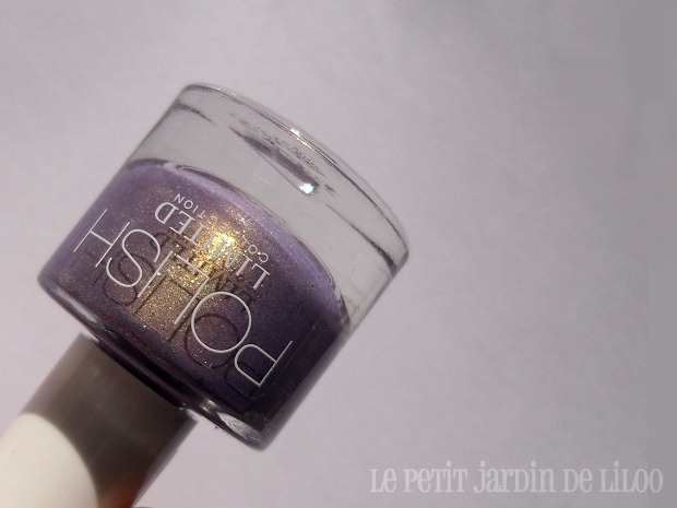 001-marks-spencer-lilac-nail-polish-limited-edition-review-swatch