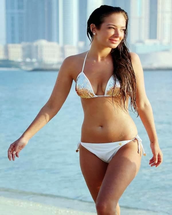 [Tulisa%2520Contostavlos%2520Extremely%2520Hot%2520Gallery-Bikini%2520%252811%2529%255B2%255D.jpg]