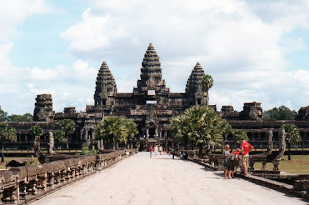 41. Angkor Wat.jpg