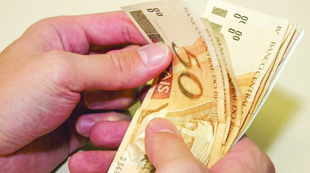 [Lei%2520Or%25C3%25A7ament%25C3%25A1ria%2520prev%25C3%25AA%2520sal%25C3%25A1rio%2520m%25C3%25ADnimo%2520de%2520R%2524%2520667%252C75%2520para%25202013%255B3%255D.jpg]