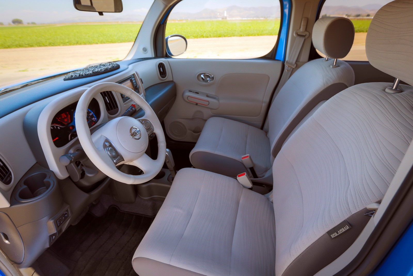 [Nissan-Cube-6%255B2%255D.jpg]