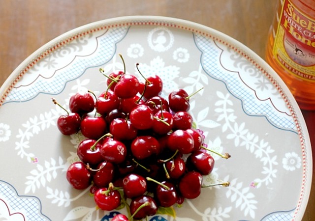 [cherries%255B4%255D.jpg]