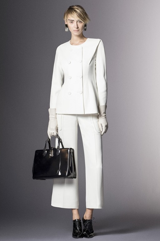 [giorgio-armani-pre-fall-2014-winter-whites%255B4%255D.jpg]