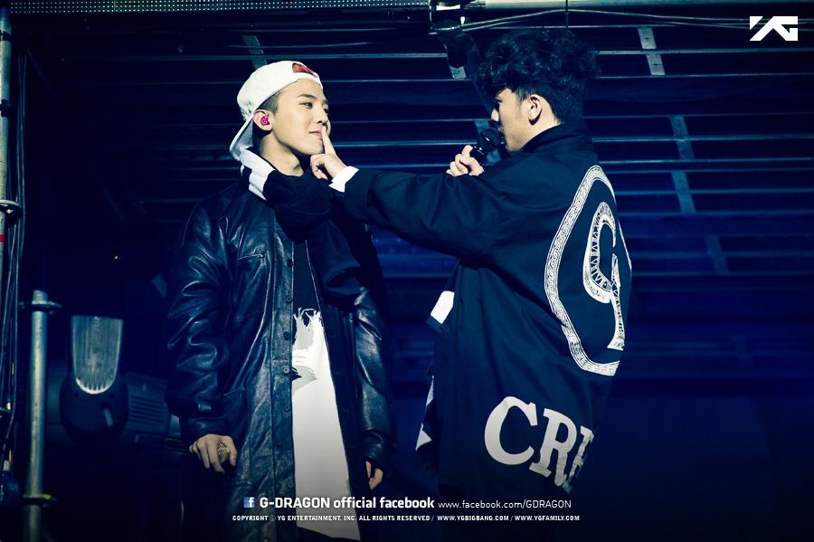 G-Dragon - One Of A Kind World Tour 2013 - Beijing - Apr2013 - 03.jpg