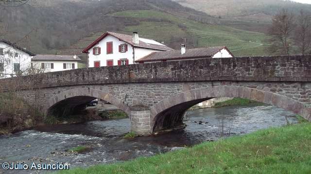 [Puente-de-Ispoure---Baja-Navarra3.jpg]